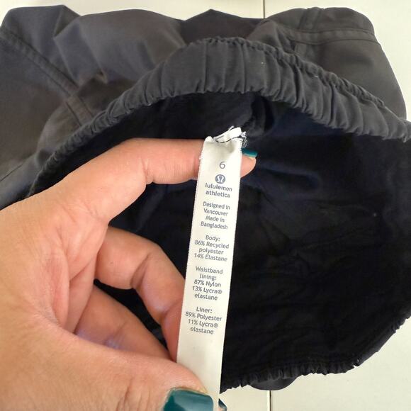 Lululemon Tracker Short 4” Low Rise Black Lined W7AA6S - 6 - Picture 6 of 9